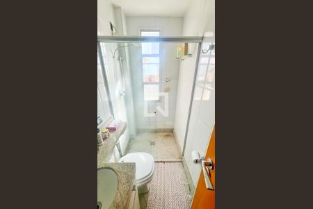 Apartamento à venda com 77m², 3 quartos e 1 vaga Apartamento à venda com 77m², 3 quartos e 1 vagaBanheiro