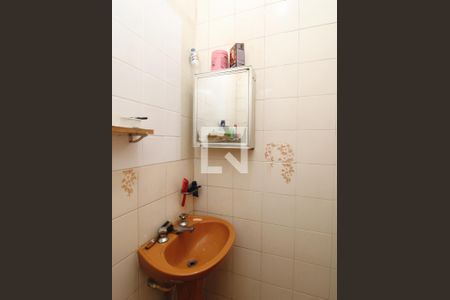 Casa à venda com 100m², 3 quartos e 1 vagaBanheiro 2