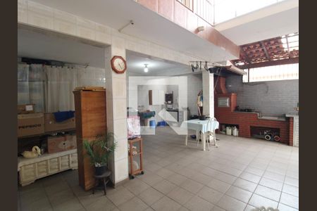 Casa à venda com 100m², 3 quartos e 1 vagaÁrea de Serviço