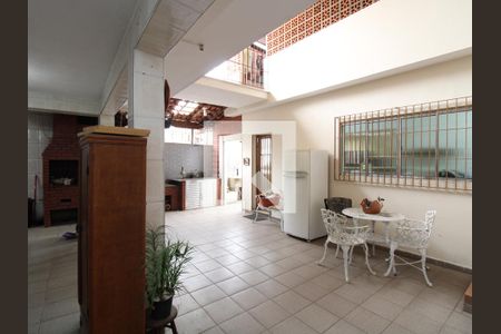 Casa à venda com 100m², 3 quartos e 1 vagaÁrea de Serviço