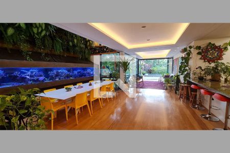 Casa à venda com 1045m², 4 quartos e 10 vagas