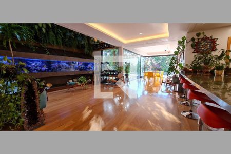 Casa à venda com 1045m², 4 quartos e 10 vagas