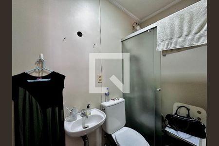 Apartamento para alugar com 195m², 4 quartos e 4 vagas Apartamento para alugar com 195m², 4 quartos e 4 vagasBanheiro de Serviço