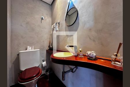 Apartamento para alugar com 195m², 4 quartos e 4 vagas Apartamento para alugar com 195m², 4 quartos e 4 vagasLava