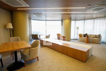 Studio para alugar com 38m², 1 quarto e 1 vaga Studio para alugar com 38m², 1 quarto e 1 vagaÁrea Comum - Sala de Reunião