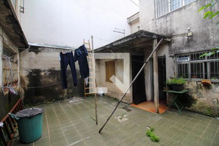 Casa à venda com 240m², 4 quartos e 2 vagas Casa à venda com 240m², 4 quartos e 2 vagasÁrea comum