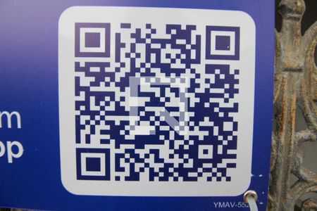 Casa à venda com 240m², 4 quartos e 2 vagas Casa à venda com 240m², 4 quartos e 2 vagasPlaca