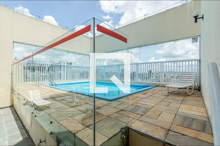 Apartamento à venda com 35m², 1 quarto e 1 vaga Apartamento à venda com 35m², 1 quarto e 1 vagaÁrea comum - Piscina
