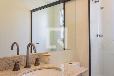 Apartamento à venda com 229m², 3 quartos e 3 vagas Apartamento à venda com 229m², 3 quartos e 3 vagasBanheiro 1
