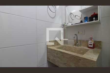 Apartamento à venda com 50m², 2 quartos e 1 vaga Apartamento à venda com 50m², 2 quartos e 1 vagaBanheiro