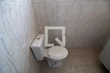 Casa à venda com 234m², 3 quartos e 2 vagas Casa à venda com 234m², 3 quartos e 2 vagasBanheiro da Suíte