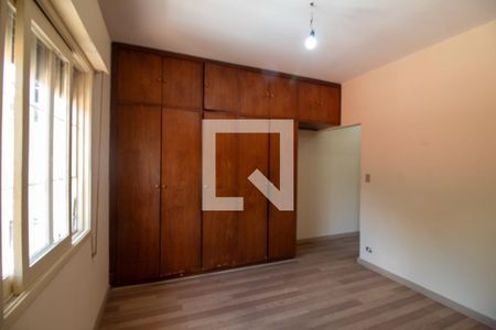 Casa à venda com 234m², 3 quartos e 2 vagas Casa à venda com 234m², 3 quartos e 2 vagasQuarto 3 - Suíte