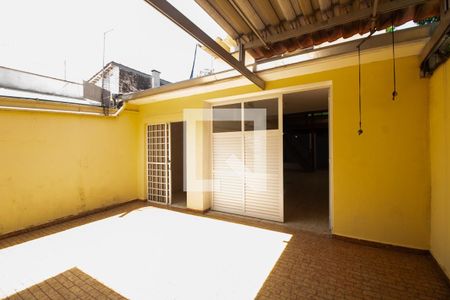 Casa à venda com 234m², 3 quartos e 2 vagas Casa à venda com 234m², 3 quartos e 2 vagasQuintal