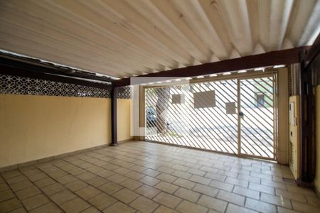 Casa à venda com 234m², 3 quartos e 2 vagas Casa à venda com 234m², 3 quartos e 2 vagasGaragem