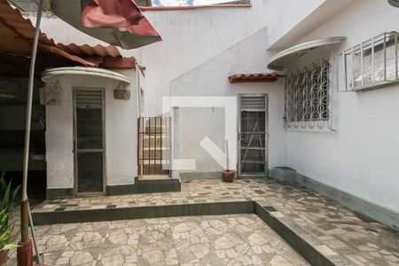 Casa à venda com 200m², 4 quartos e 3 vagas Casa à venda com 200m², 4 quartos e 3 vagasVaranda gourmet