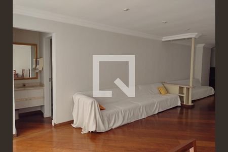 Apartamento à venda com 167m², 4 quartos e 3 vagas Apartamento à venda com 167m², 4 quartos e 3 vagasÁrea comum