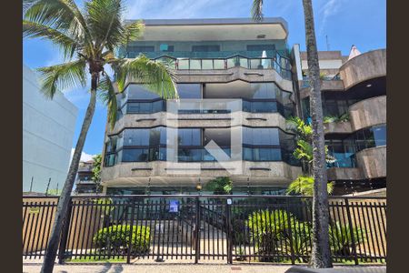 Apartamento para alugar com 250m², 4 quartos e 3 vagasFachada