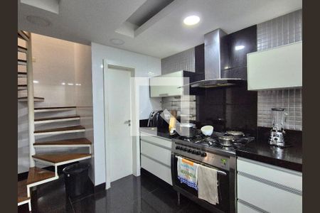 Apartamento para alugar com 250m², 4 quartos e 3 vagasCozinha