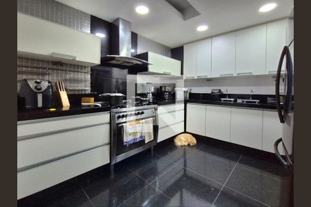 Apartamento para alugar com 250m², 4 quartos e 3 vagasCozinha