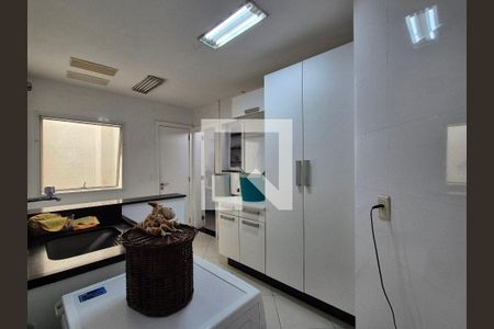 Apartamento para alugar com 250m², 4 quartos e 3 vagasÁrea de serviço