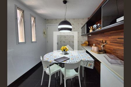 Apartamento para alugar com 250m², 4 quartos e 3 vagasCopa