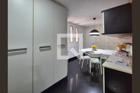 Apartamento para alugar com 250m², 4 quartos e 3 vagasCozinha