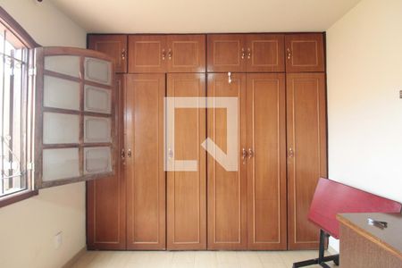 Casa à venda com 240m², 6 quartos e 3 vagasQuarto 5