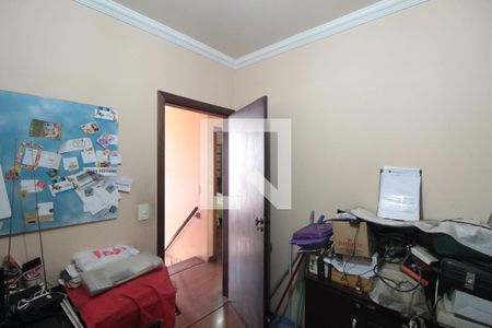 Casa à venda com 240m², 6 quartos e 3 vagasQuarto 2