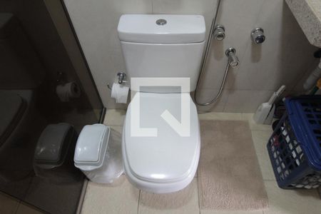 Casa à venda com 240m², 6 quartos e 3 vagasBanheiro Social