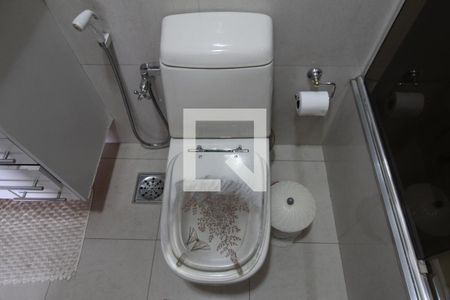 Casa à venda com 240m², 6 quartos e 3 vagasQuarto