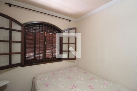 Casa à venda com 240m², 6 quartos e 3 vagasQuarto 4