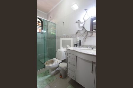 Casa à venda com 240m², 6 quartos e 3 vagasBanheiro Social