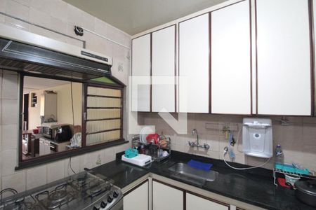 Casa à venda com 240m², 6 quartos e 3 vagasCozinha