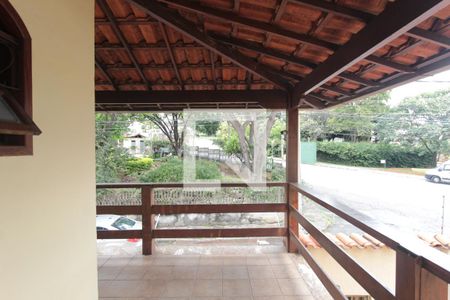 Casa à venda com 240m², 6 quartos e 3 vagasVaranda 