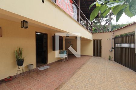 Casa à venda com 240m², 6 quartos e 3 vagasGaragem