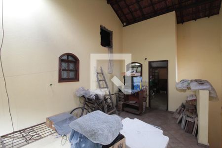 Casa à venda com 240m², 6 quartos e 3 vagasÁrea Externa