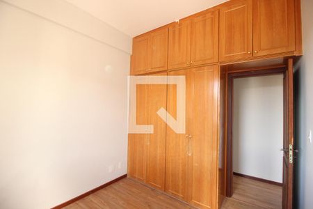 Apartamento à venda com 230m², 4 quartos e 3 vagasQuarto 