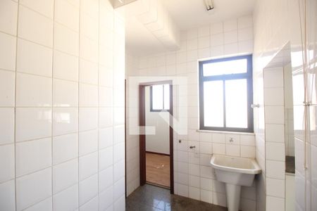 Apartamento à venda com 230m², 4 quartos e 3 vagasÁrea de serviço 