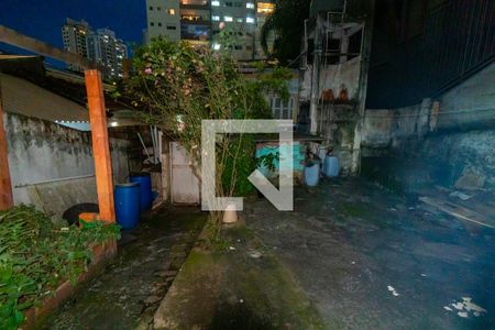 Casa à venda com 400m², 3 quartos e 4 vagas Casa à venda com 400m², 3 quartos e 4 vagasCasa 2 - Quintal