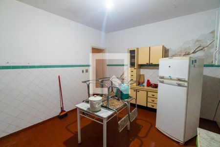 Casa à venda com 400m², 3 quartos e 4 vagas Casa à venda com 400m², 3 quartos e 4 vagasCasa 1 - Cozinha