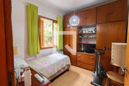 Casa à venda com 500m², 4 quartos e 4 vagasQuarto de Serviço