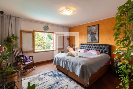 Casa à venda com 500m², 4 quartos e 4 vagasQuarto 2 - Suíte