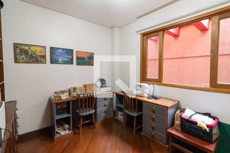 Casa à venda com 500m², 4 quartos e 4 vagasEscritório