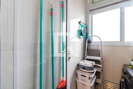 Apartamento à venda com 64m², 2 quartos e 1 vaga Apartamento à venda com 64m², 2 quartos e 1 vagaÁrea de Serviço