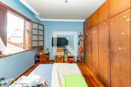 Casa à venda com 170m², 5 quartos e 4 vagas Casa à venda com 170m², 5 quartos e 4 vagasQuarto 4