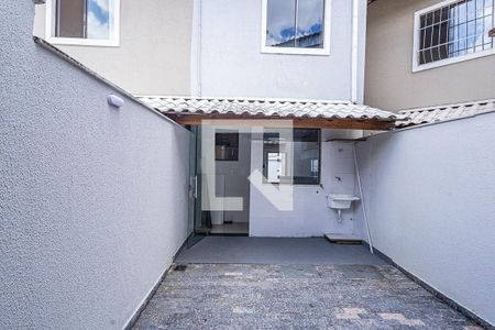 Casa à venda com 115m², 2 quartos e 3 vagas Casa à venda com 115m², 2 quartos e 3 vagasArea de serviço / area privativa