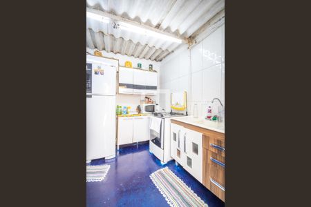 Casa à venda com 250m², 3 quartos e 2 vagas Casa à venda com 250m², 3 quartos e 2 vagasCozinha