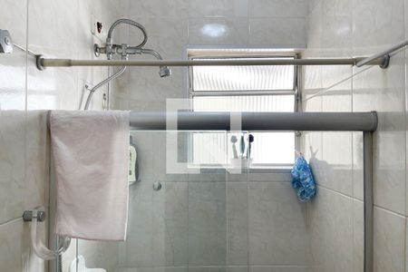 Casa à venda com 200m², 2 quartos e 2 vagas Casa à venda com 200m², 2 quartos e 2 vagasBanheiro Social