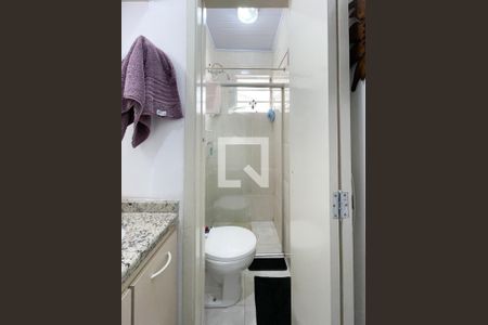 Casa à venda com 200m², 2 quartos e 2 vagas Casa à venda com 200m², 2 quartos e 2 vagasBanheiro Social