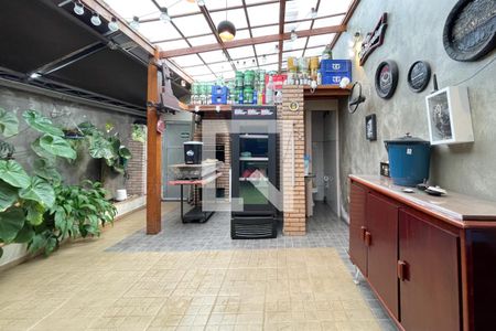 Casa à venda com 200m², 2 quartos e 2 vagas Casa à venda com 200m², 2 quartos e 2 vagasÁrea  - Churrasqueira